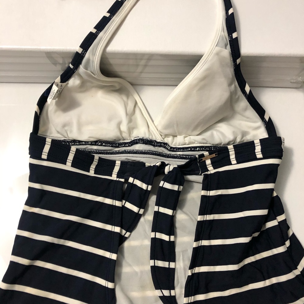Size 6 Anne Cole tankini
